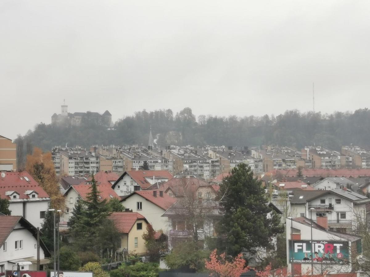 Trnovo Apartment With Free Parking Laibach Exterior foto